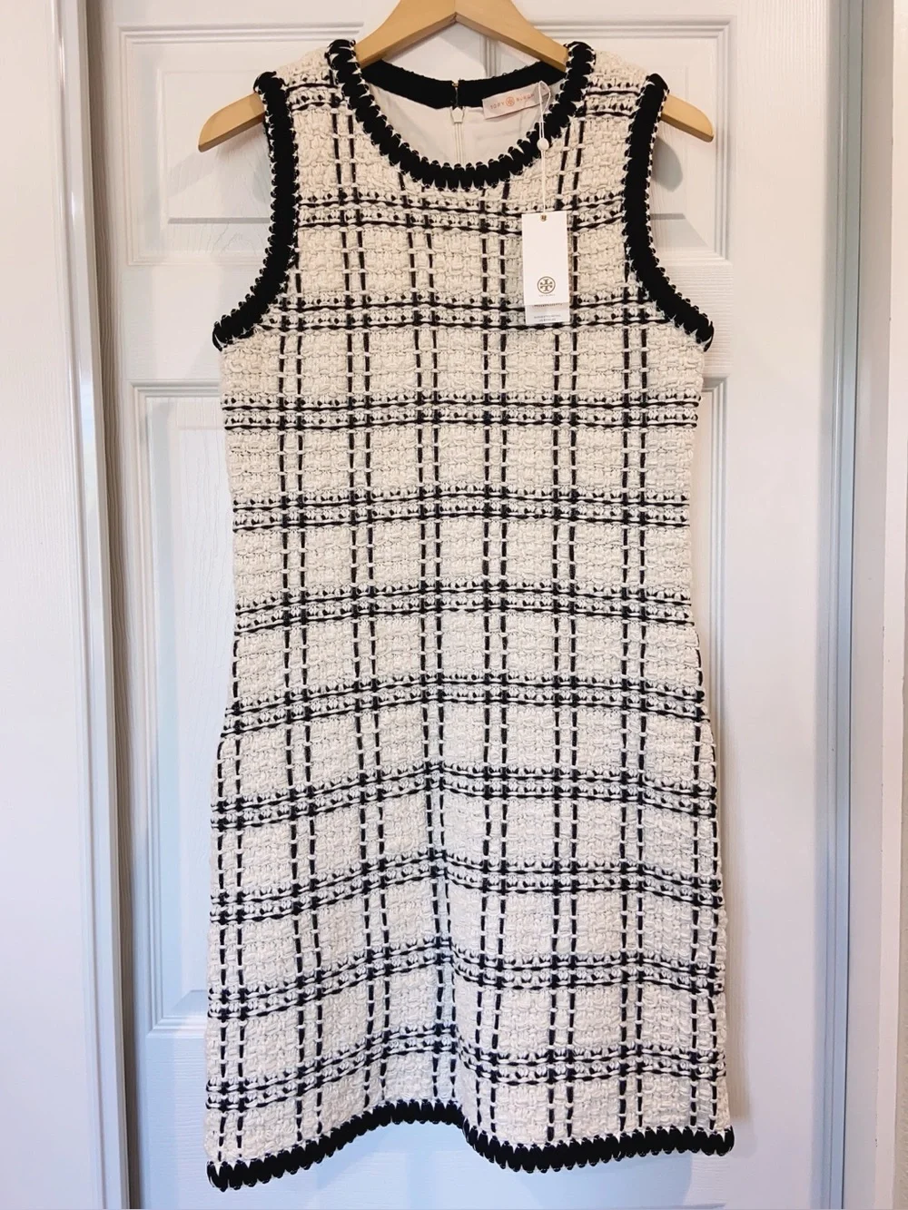 NWT $598 Tory Burch Sleeveless Tweed Shift Dress in Ivory and Black